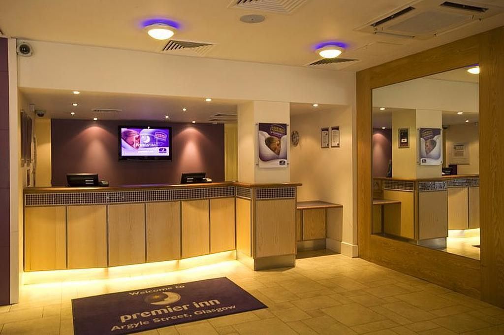 Premier Inn Glasgow City Centre - Argyle Street Buitenkant foto